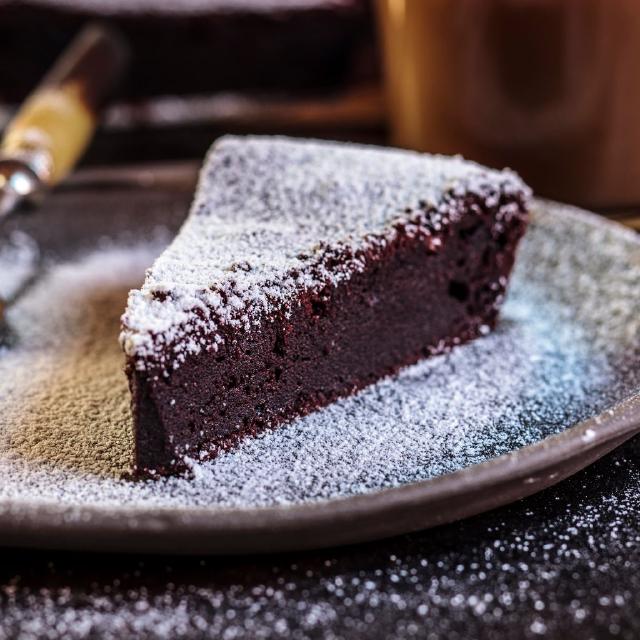une part de gâteau fondant au chocolat et au mascarpone
