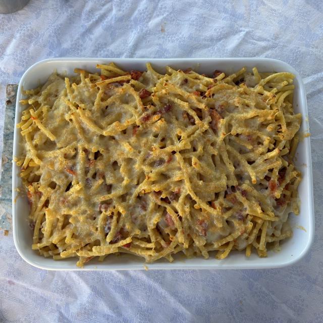 un plat de macaroni selon la recette macarrones del Abuelo